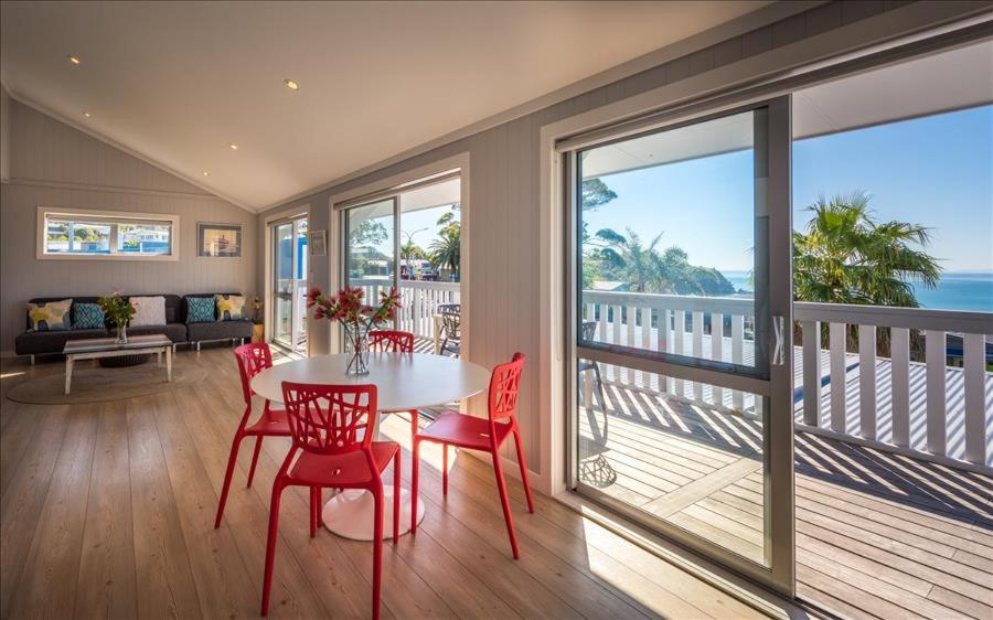 Вілла The Waiheke Pad - In The Heart Of Oneroa! Екстер'єр фото